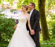 Klassische Brautpaarfotos im Park der Stiftsruine Bad Hersfeld (Hessen)